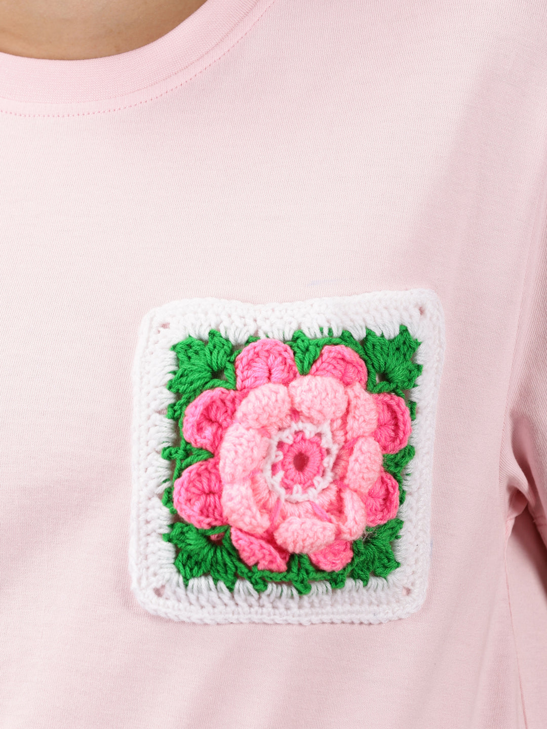 Baby Pink flower  Crochet Pocket T-shirt