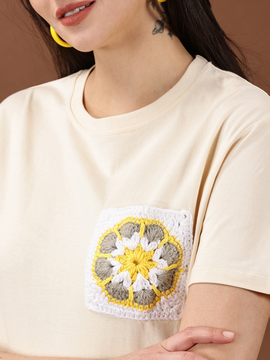 Grey Flower Crochet Pocket T-shirt